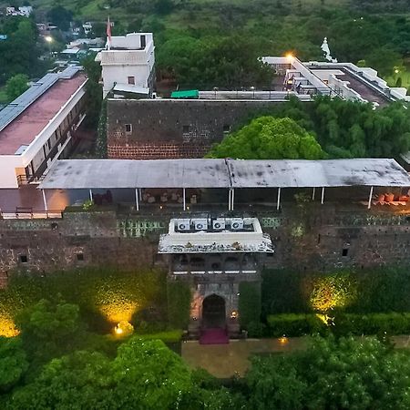 Fort Jadhavgadh -A Gadh Heritage Hotel Sasvad Екстер'єр фото
