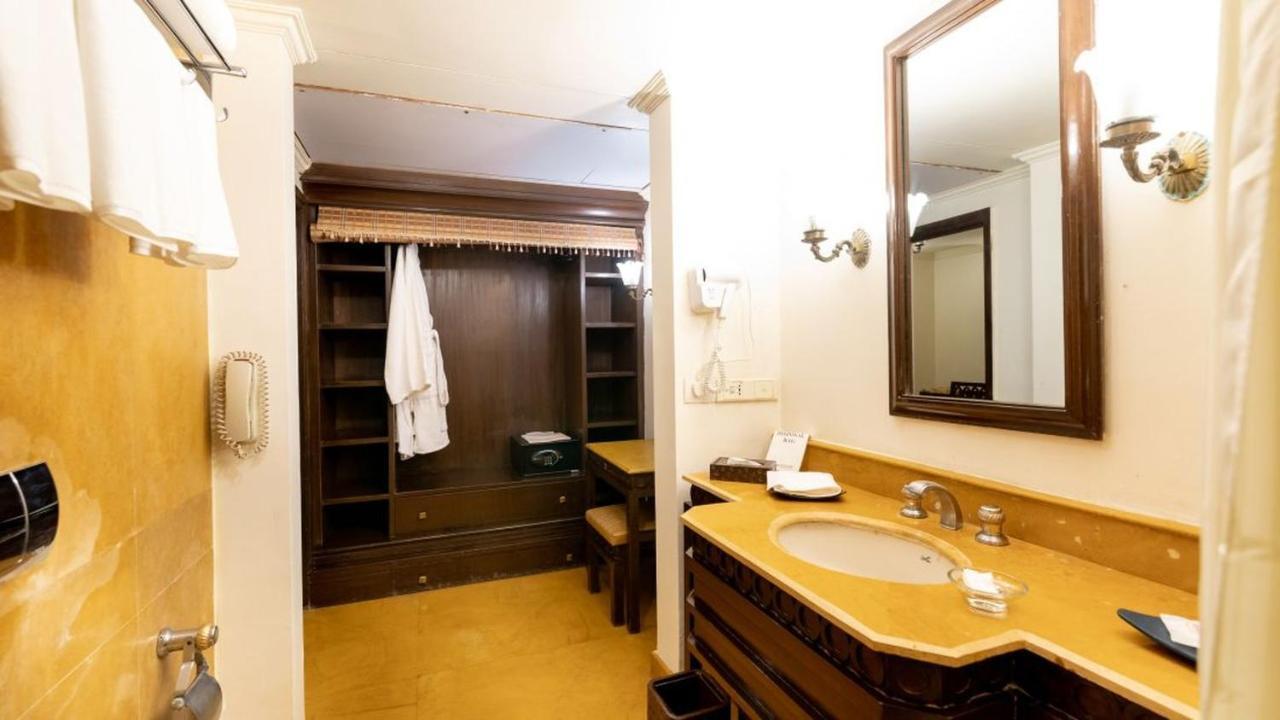 Fort Jadhavgadh -A Gadh Heritage Hotel Sasvad Екстер'єр фото