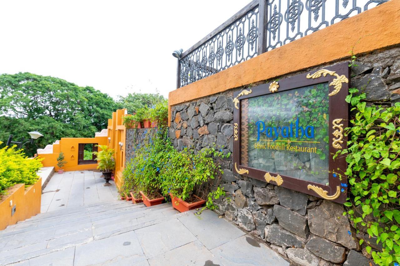 Fort Jadhavgadh -A Gadh Heritage Hotel Sasvad Екстер'єр фото